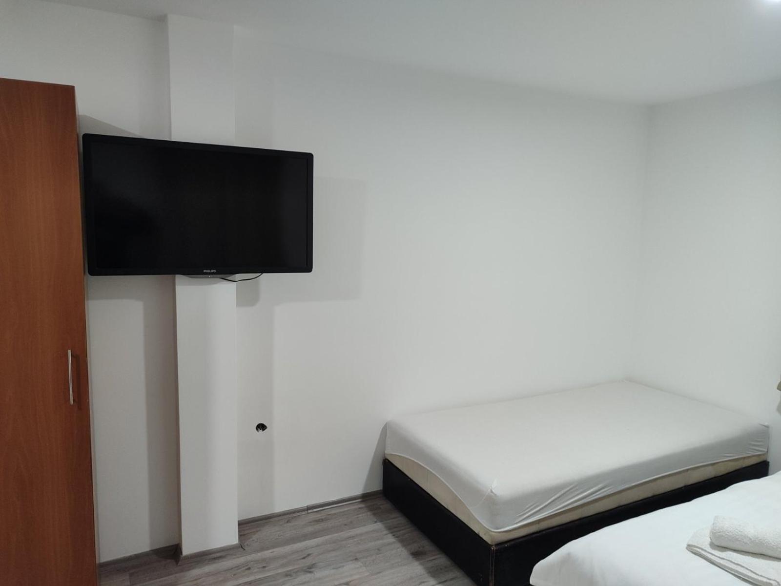 Apartment Hub *